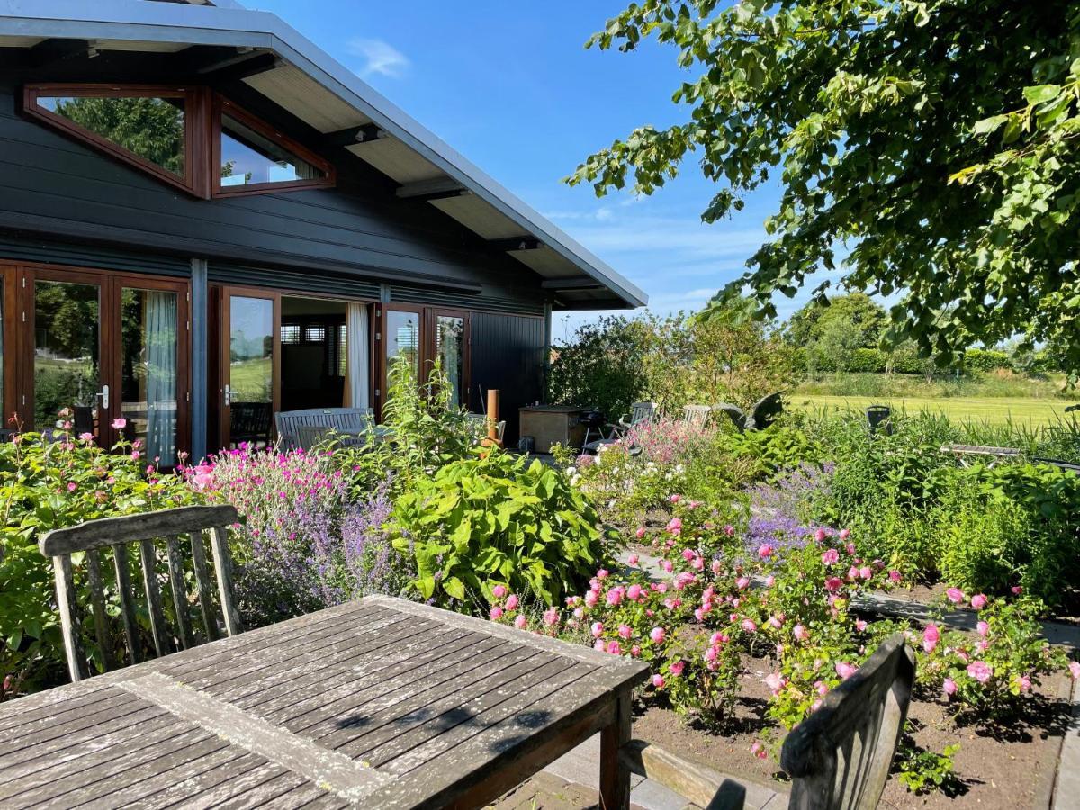 Hestar Husid, het luxe paardenhuis Villa Weesp Buitenkant foto